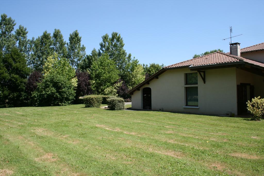 Parc De La Charmille Bed & Breakfast Saint-Etienne-sur-Reyssouze Exterior photo